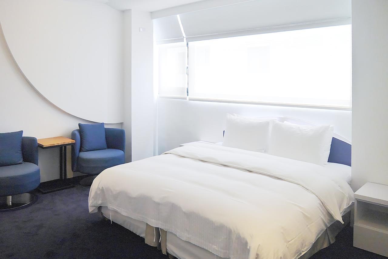 Time Flyer Hotel Taichung Bagian luar foto